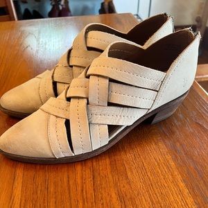 Frye Casual Shoes beige 8.5